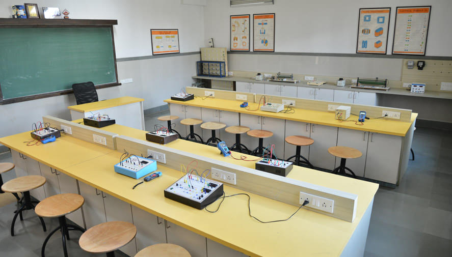 Sandip Polytechnic Nashik Laboratory (Electrical Department) photo 14